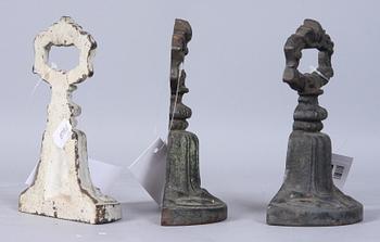 DÖRRSTOPPARE, 3 st, metall, 1900-tal.