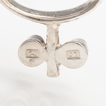Jorma Laine, A silver necklace. Kultateollisuus, Turku 1967.