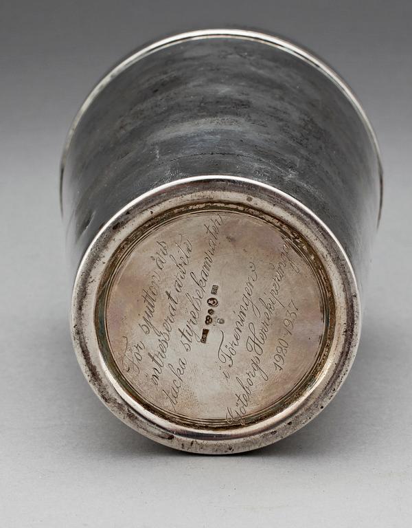 SHAKER, silver, CG Hallberg, Stockholm, 1931. Tot ca 365 gr.