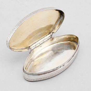 SNUSDOSA, silver, Nils Limnelius, Stockholm 1804. Vikt ca 69 gram.