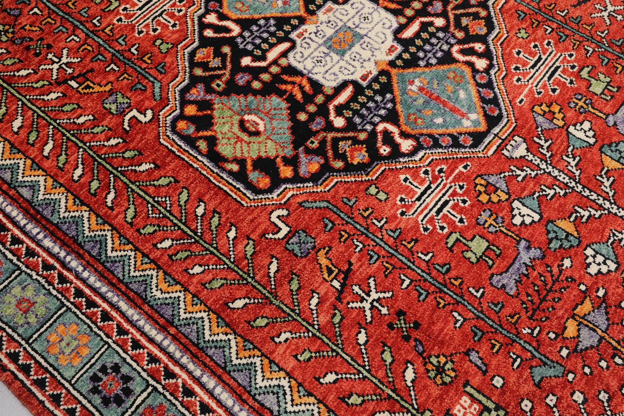 Matta, Shirazi, 292 x 204 cm.