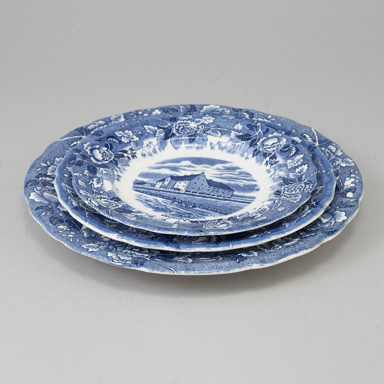 A Swedish 31 piece earthenware tableware from Rörstrand, 1915-1930.
