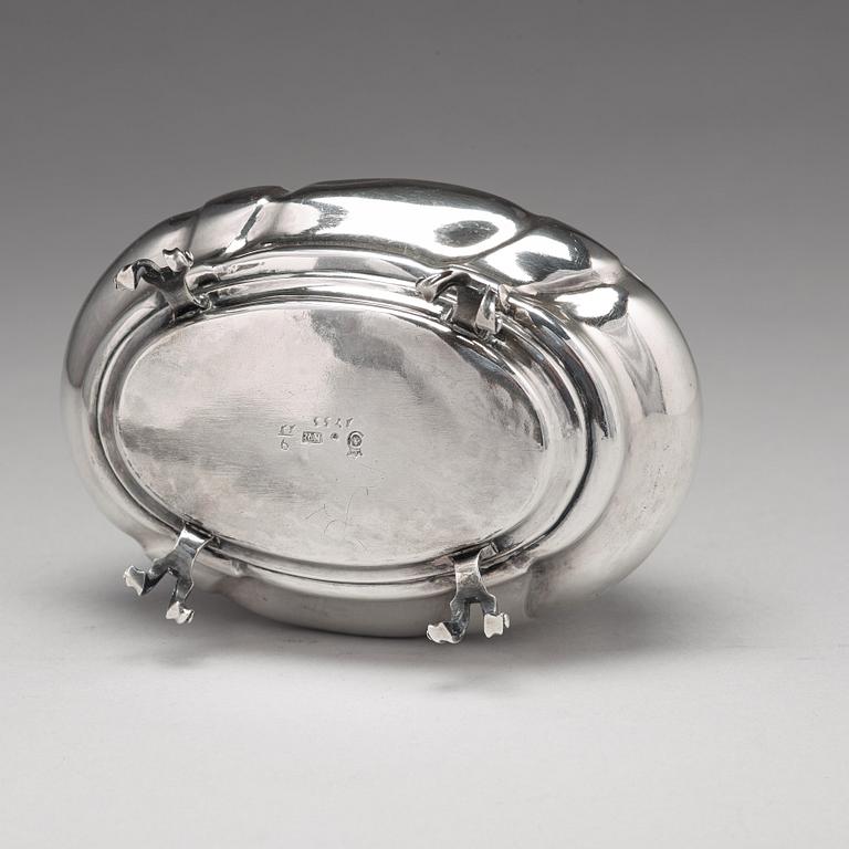 A Swedish 18th century Gustavian silver sugar-casket, mark of Niclas Warneck, Karlstad 1755.