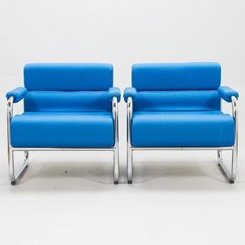RAIMO RÄSÄNEN, a pair of late 20th century armchairs for Isku.
