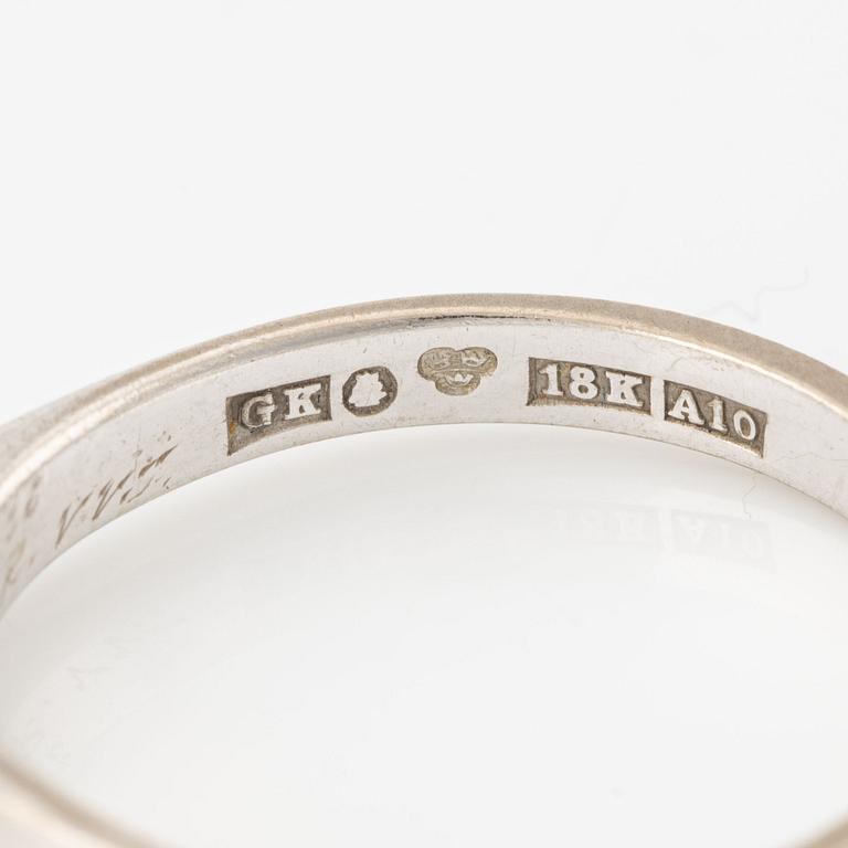 Ring, 18K vitguld med briljantslipad diamant.