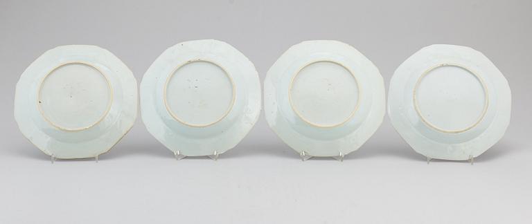 A set of four famille rose and blue and white export porcelain plates, Qing dynasty, Qianlong (1736-95).