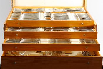 BESTICKSUPPSÄTTNING, silver, 242 delar, i schatull. "Chippendale", CG Hallberg, Stockholm, 1917.