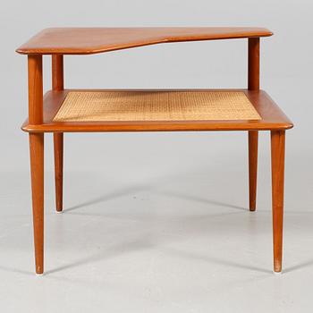 HÖRNBORD, "Minerva", Peter Hvidt och Orla Mölgaard- Nielsen, France & Son, Danmark, 1900-talets andra hälft.