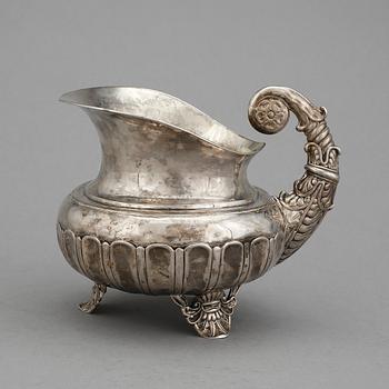 GRÄDDKANNA, silver, Gustav Folker, Stockholm, 1837. Vikt ca 250 g.
