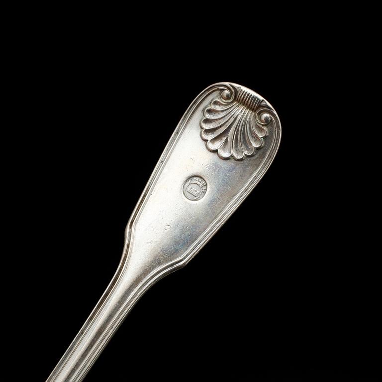 BESTICKSERVIS, 73 delar, silver, "Snäckmodell", Christian Hammer och Möllenborg. Stockholm mest 1850-tal. Tot ca 4400 g.