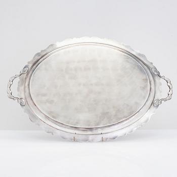 A silver tray, by Auran Kultaseppä oy, Turku 1970.