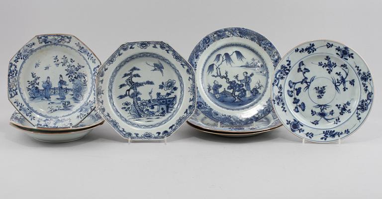 TALLRIKAR, 8 st, porslin, Kina, 1700-tal.