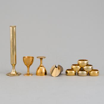 12 pieces of brass, including some by Pierre Forssell, Skultuna.