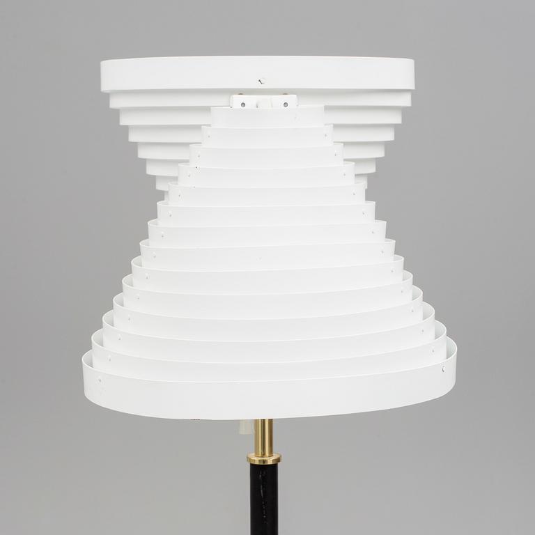 GOLVLAMPA, "modell A810", Alvar Aalto, Artek, Finland, 1900-talets andra hälft.