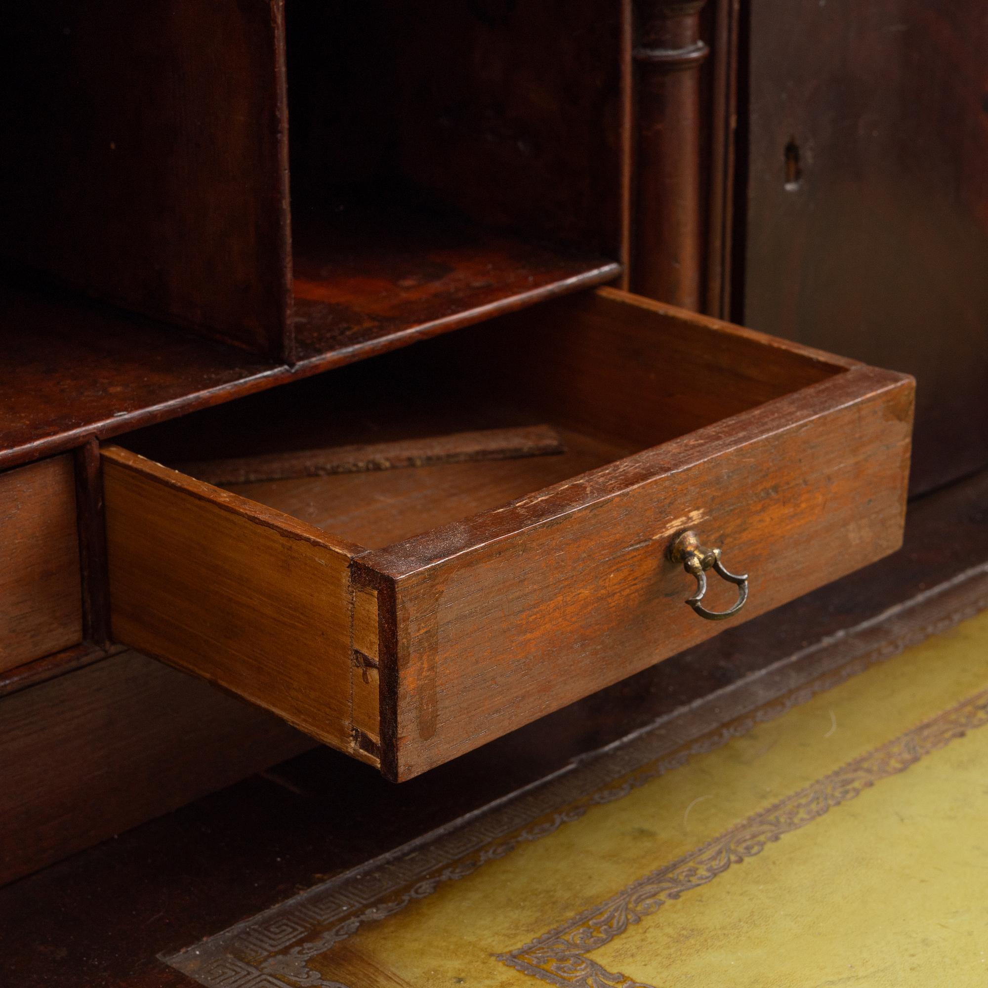 An English mahogany cabinet, 19th Century.