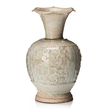 609. A qing bai vase, Yuan dynasty (1260-1368).