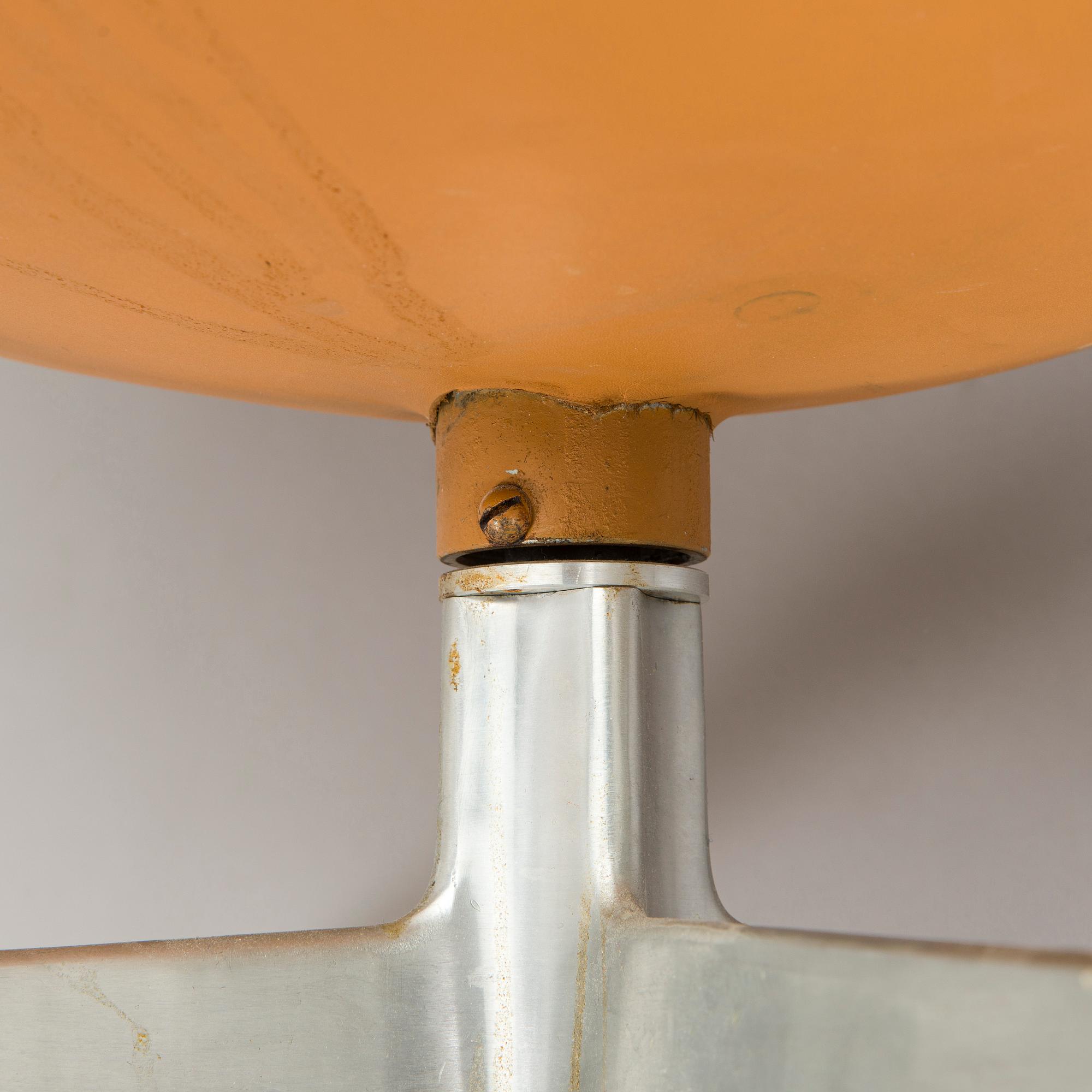 Arne Jacobsen, nojatuoli, "Egg", Fritz Hansen, Tanska, 1960/70-luku.