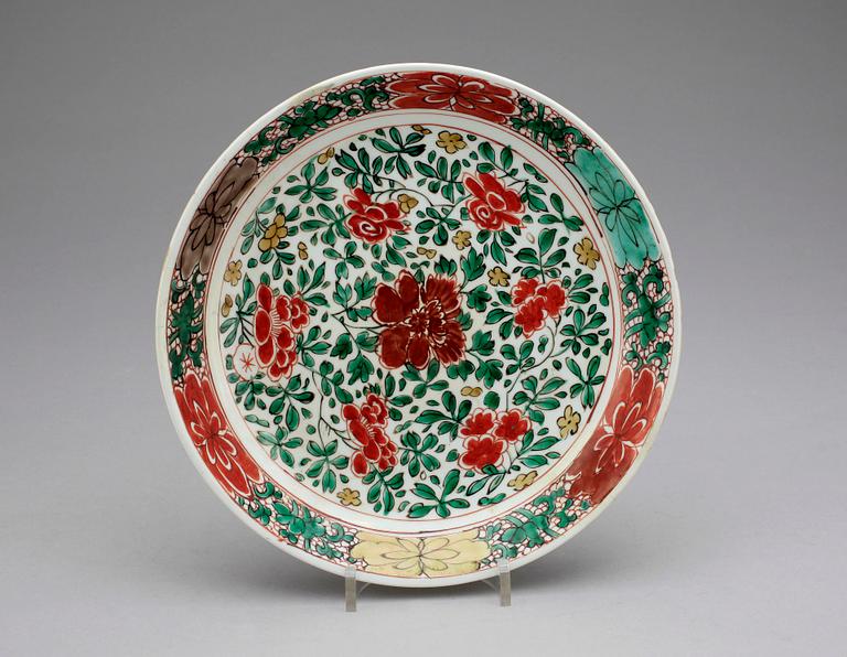 TALLRIK, porslin. Qing dynastin. Kangxi, Kina (1662-1722).