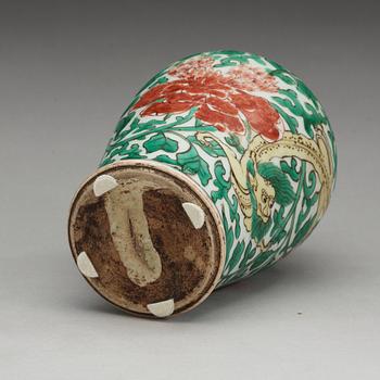 A Transitional wucai vase, 17th Century.