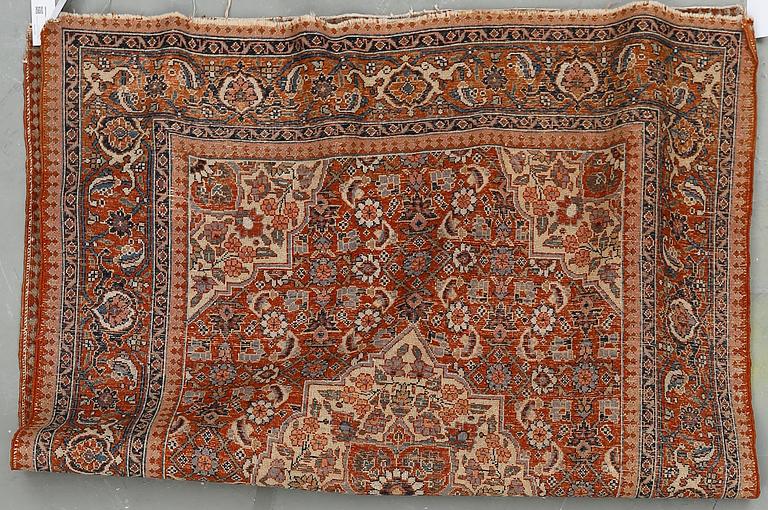 MATTA, semiantik Hamadan. Ca 187x137 cm.