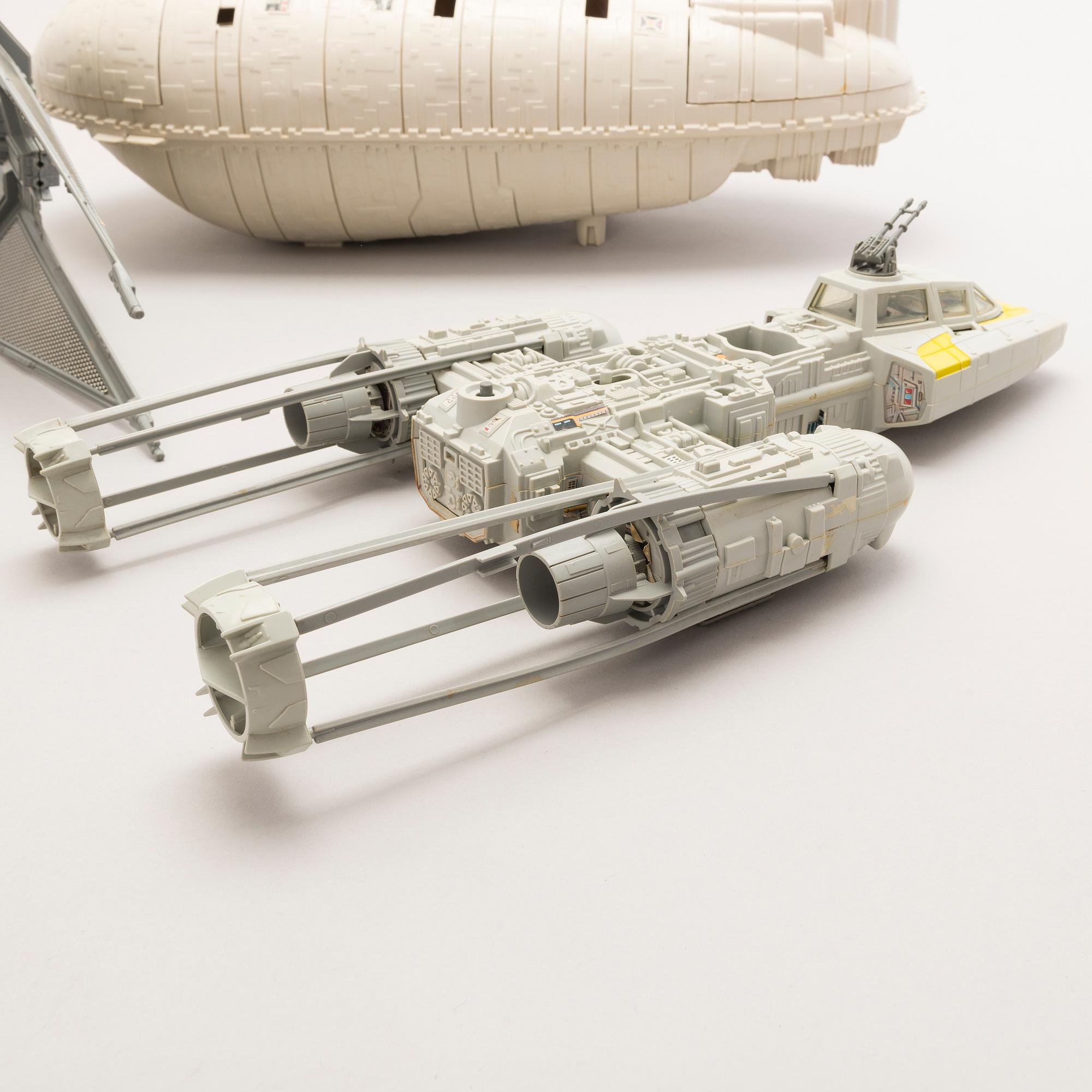 STAR WARS, A set of 10 vehicles Kenner and Palitor 1970's-/90's.