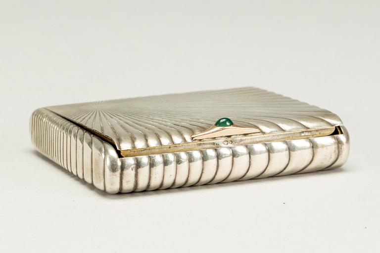 ETUI, silver, Ryssland. 1900-talets första del. Vikt ca 212 g.