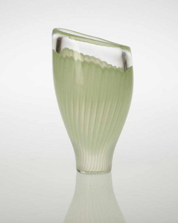 A Vicke Lindstrand glass vase, Kosta 1950's-60's.