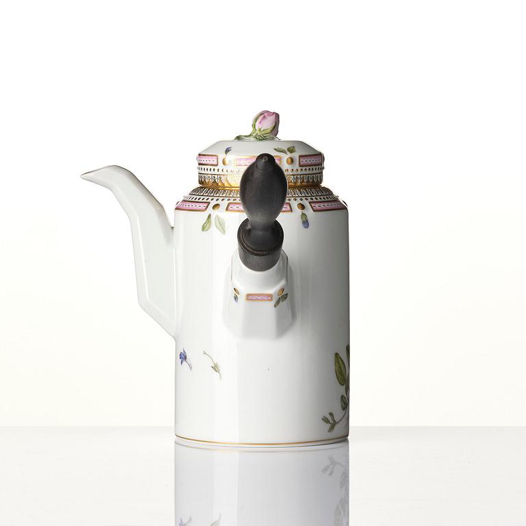 A Royal Copenhagen 'Flora Danica' coffee pot with cover, Denmark, 20th century.
