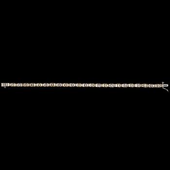 104. A brillinat cut diamond bracelet, tot. app. 5 cts.