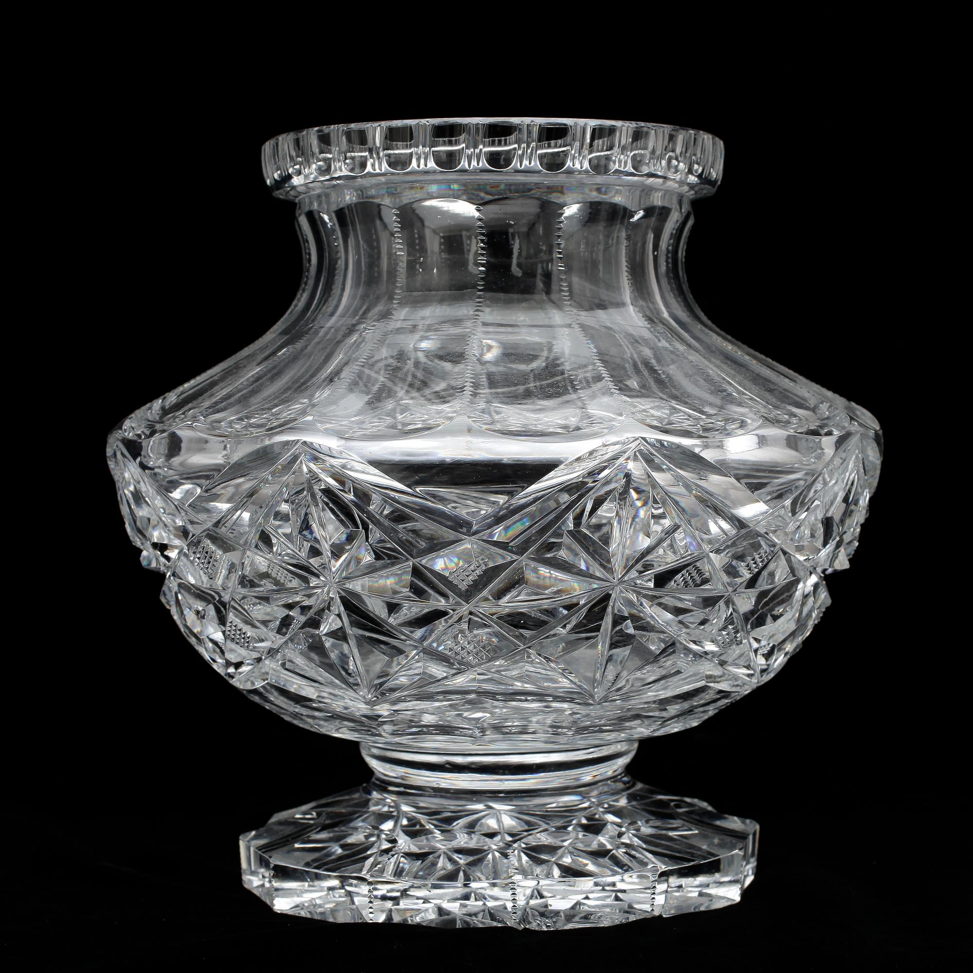 VAS, glas, möjligen Kosta. Tidigt 1900-tal.