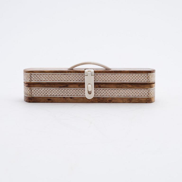 A reindeer horn knife in box by Bertil Fällman, dated 1996.