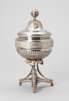 SOCKERSKÅL, silver, empire, Gustaf Forsström, Åbo 1837. Vikt ca 680 gram.