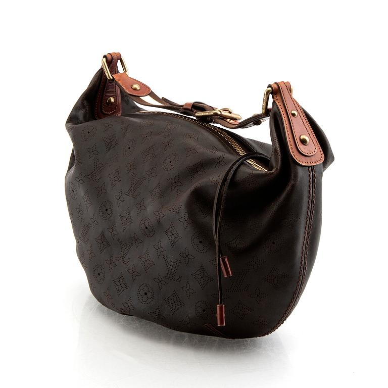 Louis Vuitton, Onatah GM  bag.