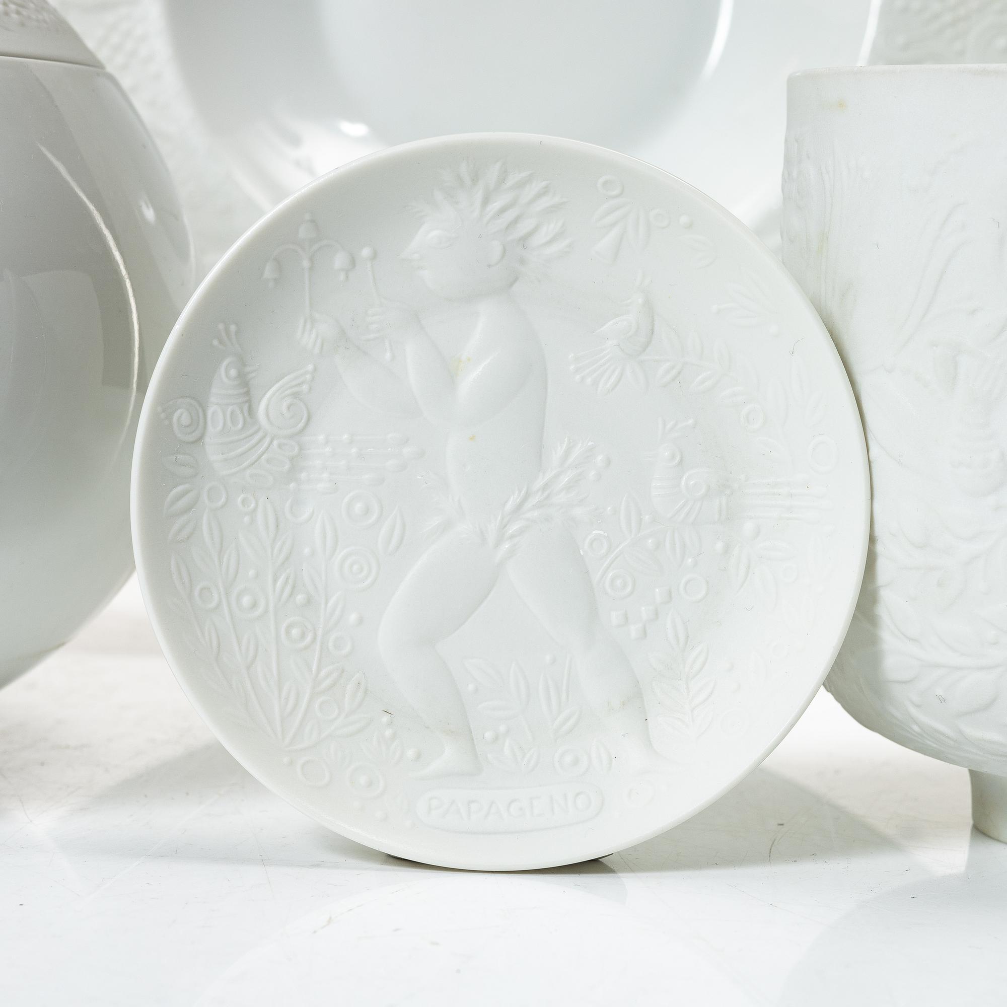 Björn Wiinblad, 19 pieces of a 'Die Zauberflöte' porcelain service, Rosenthal, Germany.