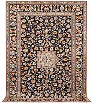 A carpet, Kashan, ca 361 x 248 cm.
