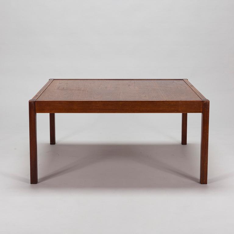 Jussi Peippo, A 1960s "Senator 3433" table for Asko.