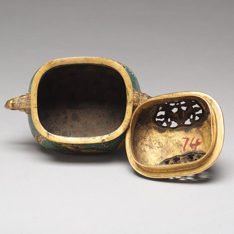 A cloisonné censer with cover, Qing dynasty, 19th Century.