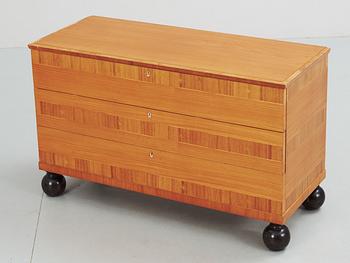 A Swedish chest of drawers by Reiners, Mjölby 1930's.