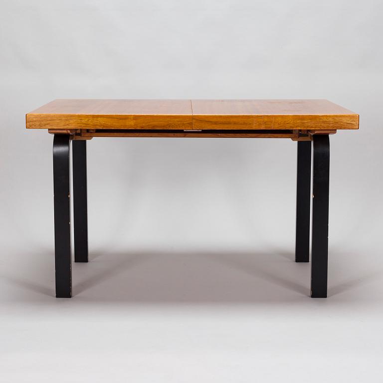 Alvar Aalto, matbord, modell 92, O.Y. Huonekalu- ja Rakennustyötehdas A.B. 1900-talets mitt.
