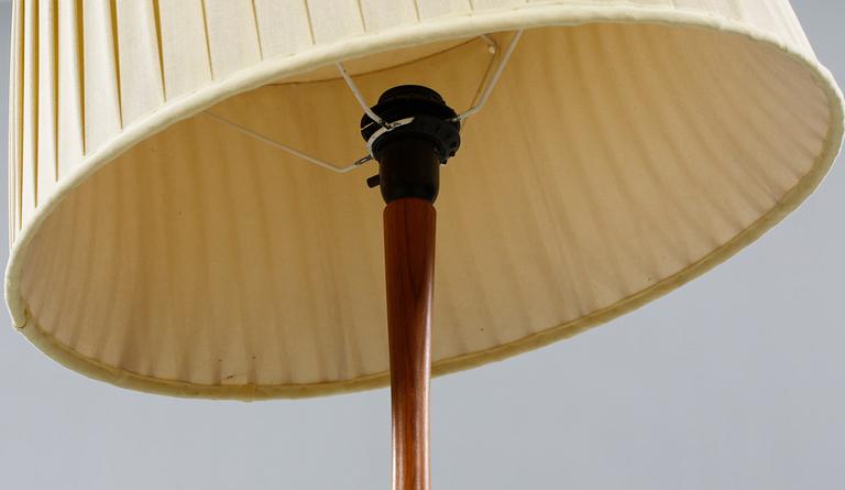 A mid 20th century floor lamp.