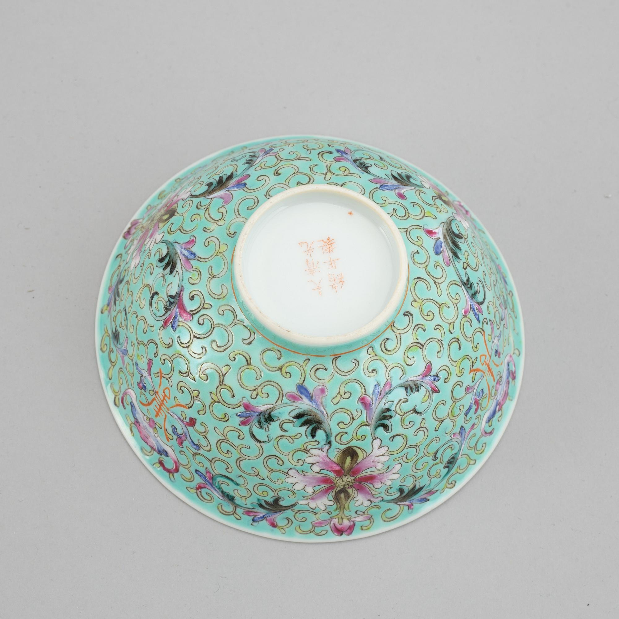 SKÅLAR, 12 stycken (5+7), porslin. Kina, 1900-tal.