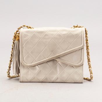 An Chanel shoulder bag.