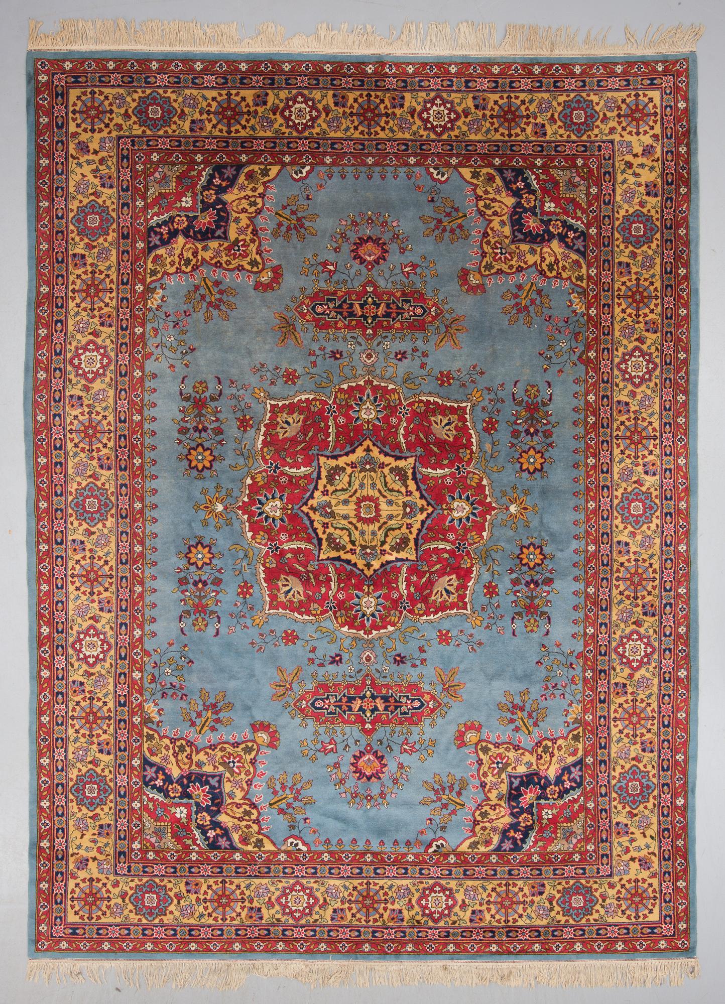 MATTA, old/semiantik, Täbris, ca 397 x 292 cm.