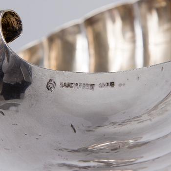SNÄCKPOKAL PÅ FOT, silver, Tyskland 1900-talets mitt, vikt 324 g.