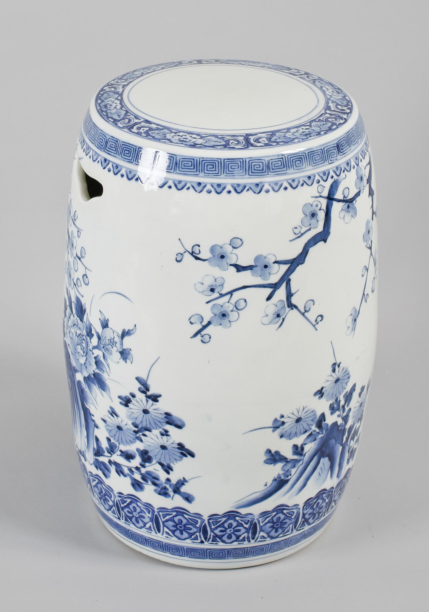 TRÄDGÅRDSPALL, porslin, Kina, 1900-tal.
