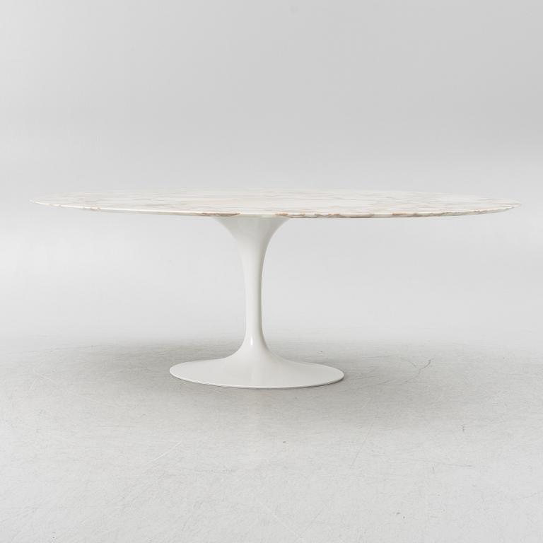 Eero Saarinen, Table 'Tulip'. Knoll International, 2017.
