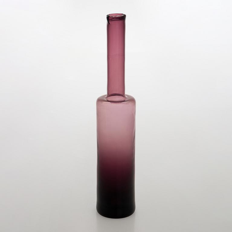 Nanny Still, pullo, signeerattu Riihimäen Lasi O.Y. Nanny Still.