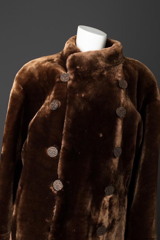 An Yves Saint Laurent Fourrures fur coat, French size 38.