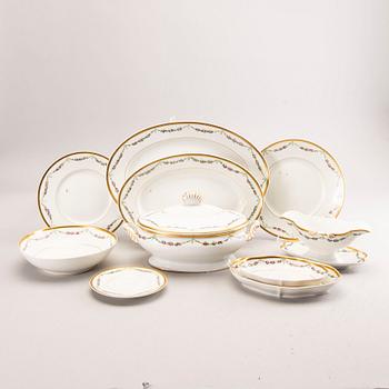 A Royal Copenhagen porcelain 55 pcs dinner service model 478 mid 1900s.