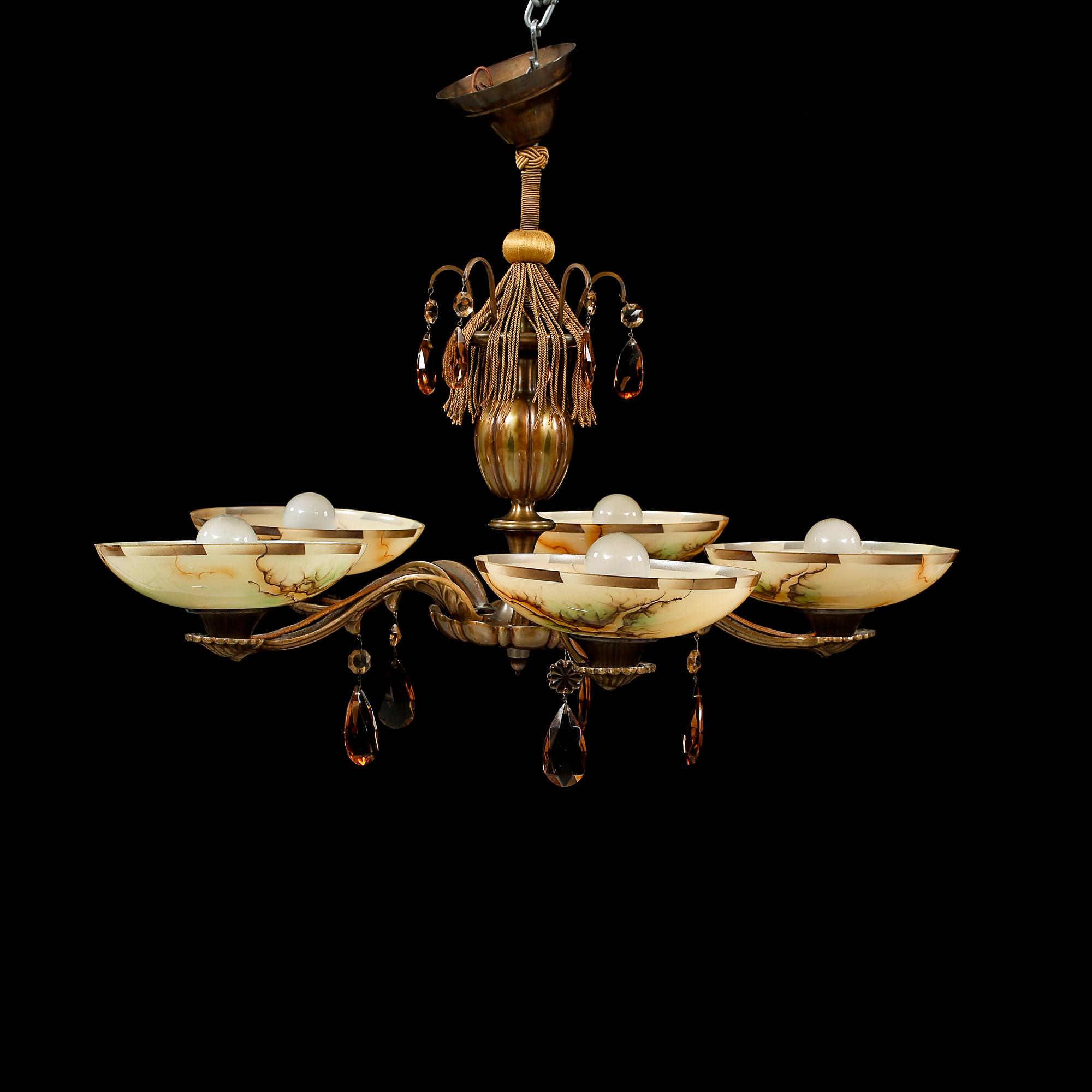 TAKLAMPA, 1900-talets första hälft, höjd ca 55 cm.